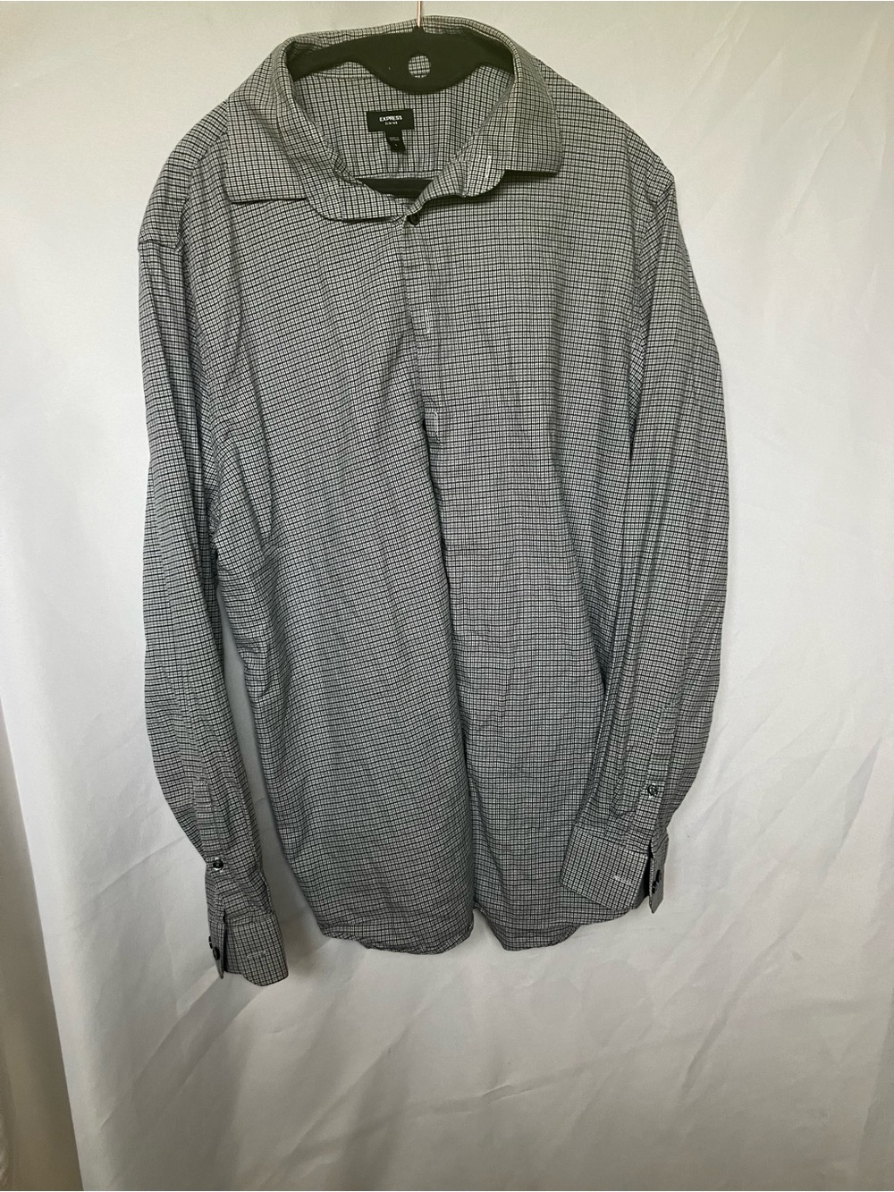 Express Men’s Black & White Micro-Check Button-Down Shirt